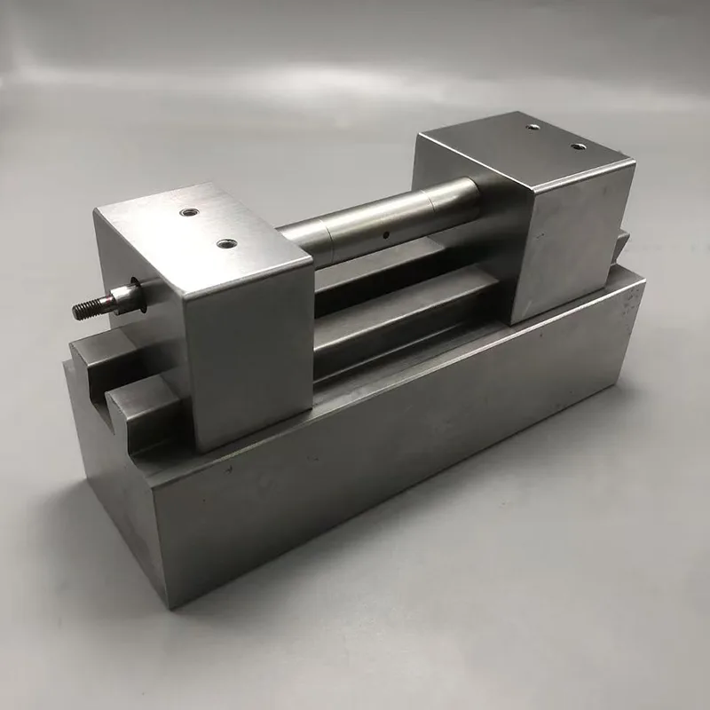 In che modo le attrezzature per utensili di precisione migliorano la precisione di produzione?